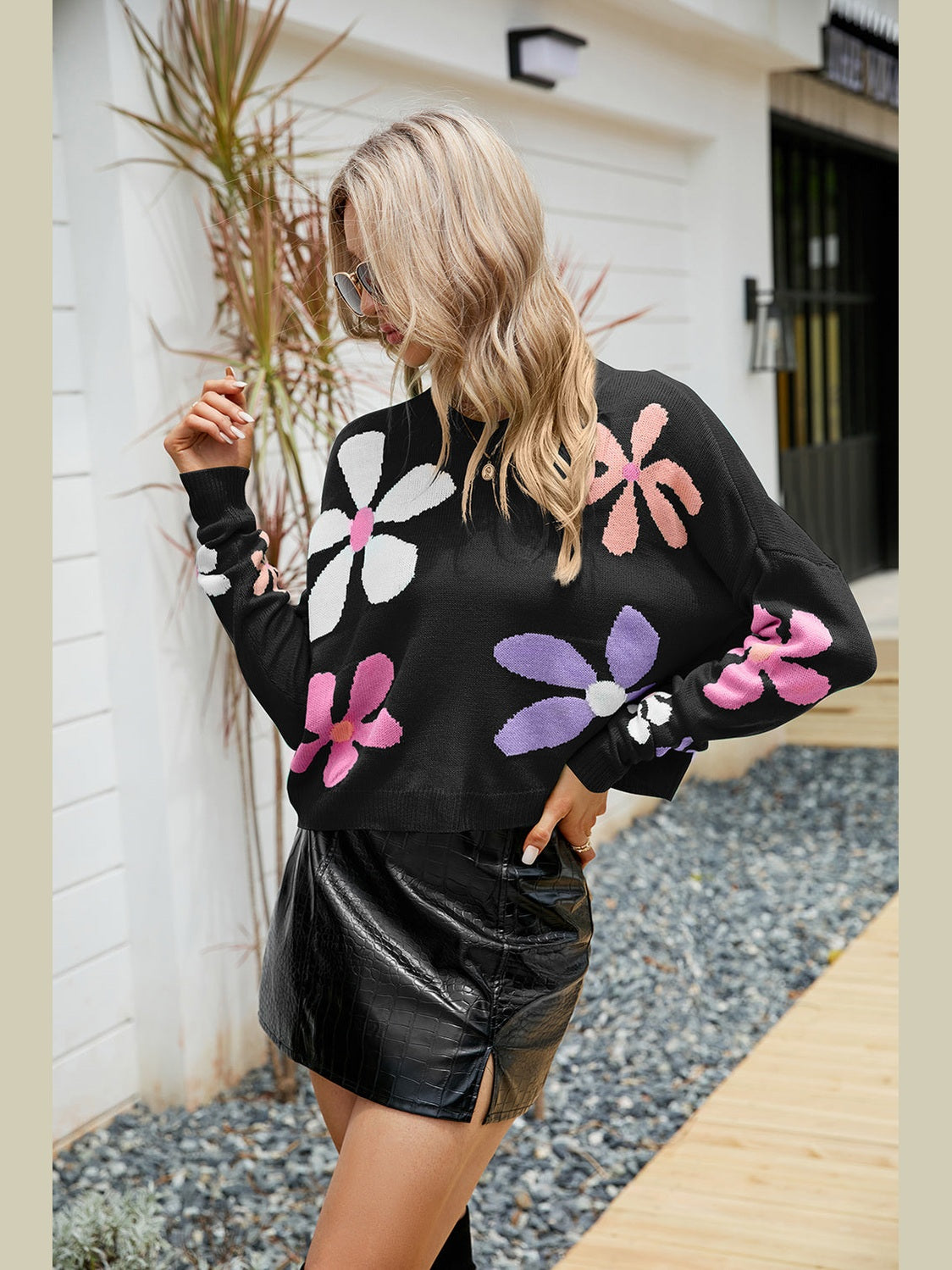 Women Flower Round Neck Drop Shoulder Sweater