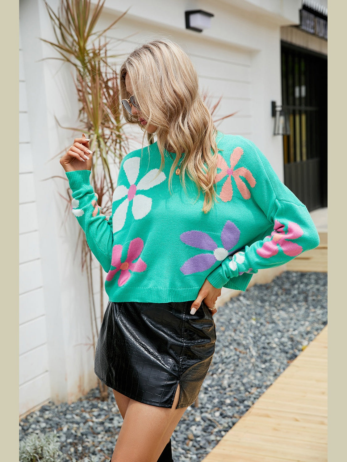 Women Flower Round Neck Drop Shoulder Sweater